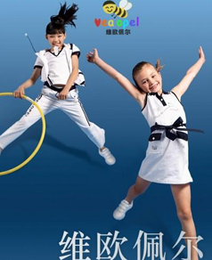 �S�W�堖Ů�\��ͯ�b