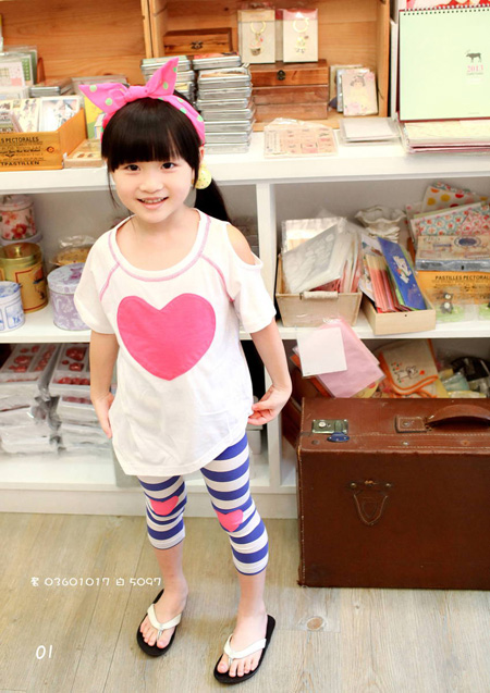 СħŮ�r(sh��)�а�ɫͯ�b