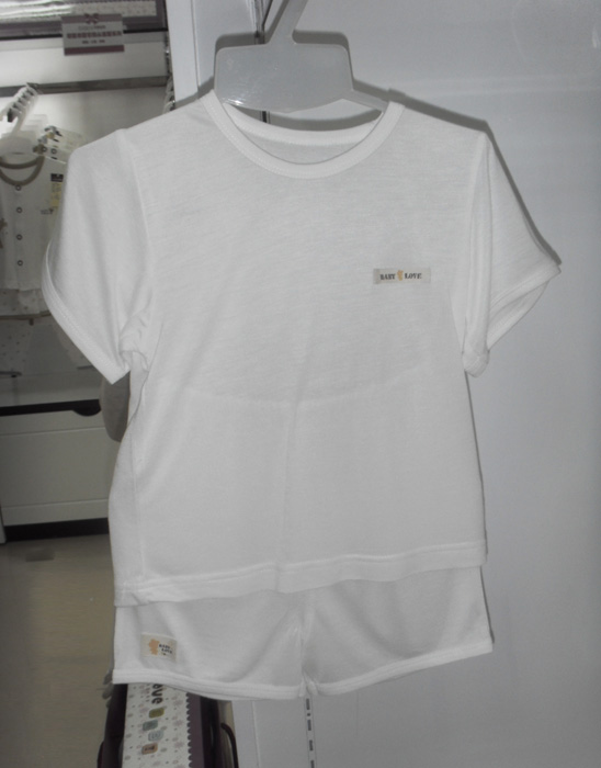 娃愛的蓓蓓圓領白色夏季套裝