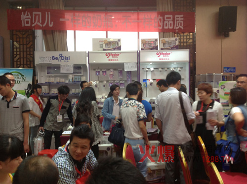 怡貝兒嬰兒奶瓶“三顧”火爆網(wǎng)大講堂