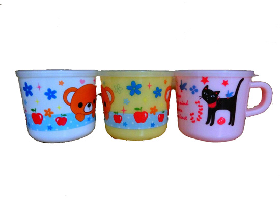 晶瑩帶蓋子PP水杯