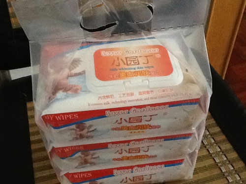 小園丁牛奶美白潤(rùn)膚濕巾80片蓋3連包