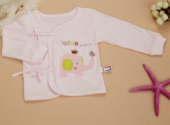 ��ɫС�~������ɫ����������ڰ뱳��ͬ��