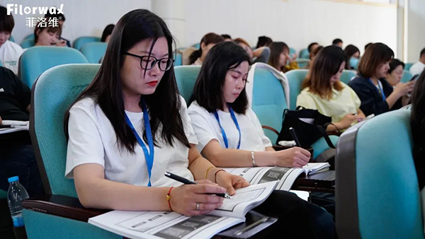 菲洛維HES菁英伙伴專業(yè)學術峰會南京站9.jpg 菲洛維HES菁英伙伴專業(yè)學術峰會南京站9.jpg