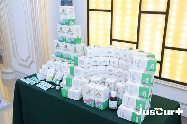 杰西佳JIBS自然營養(yǎng)獅王計(jì)劃啟動峰會4.jpg 杰西佳JIBS自然營養(yǎng)獅王計(jì)劃啟動峰會4.jpg