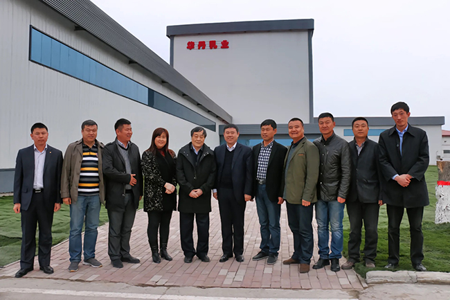 合影.jpg 合影.jpg