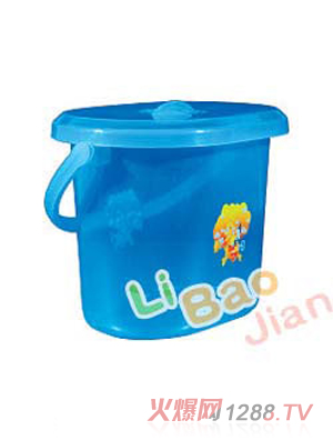 麗寶健藍色水桶