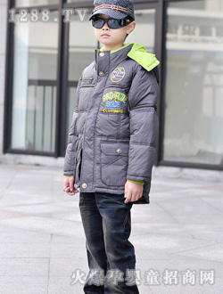 ��������ɫ��q��