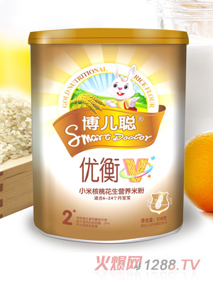 ����С�׺��һ����I(y��ng)�B(y��ng)�׷�