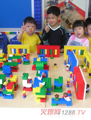 樂高游樂園積木玩具