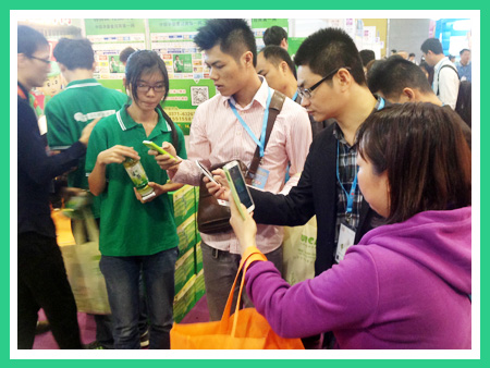 ���Ћ�ͯ��18�þ���չ���(d��ng)�F(xi��n)��